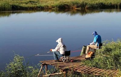 悠然山,水動風(fēng)涼夏日長 垂釣